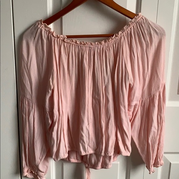 Off the Shoulder Cropped Shirt - Picture 4 of 6